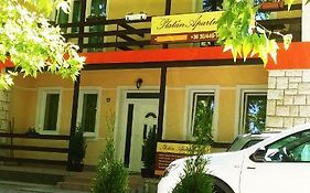Platan Apartmanhaz