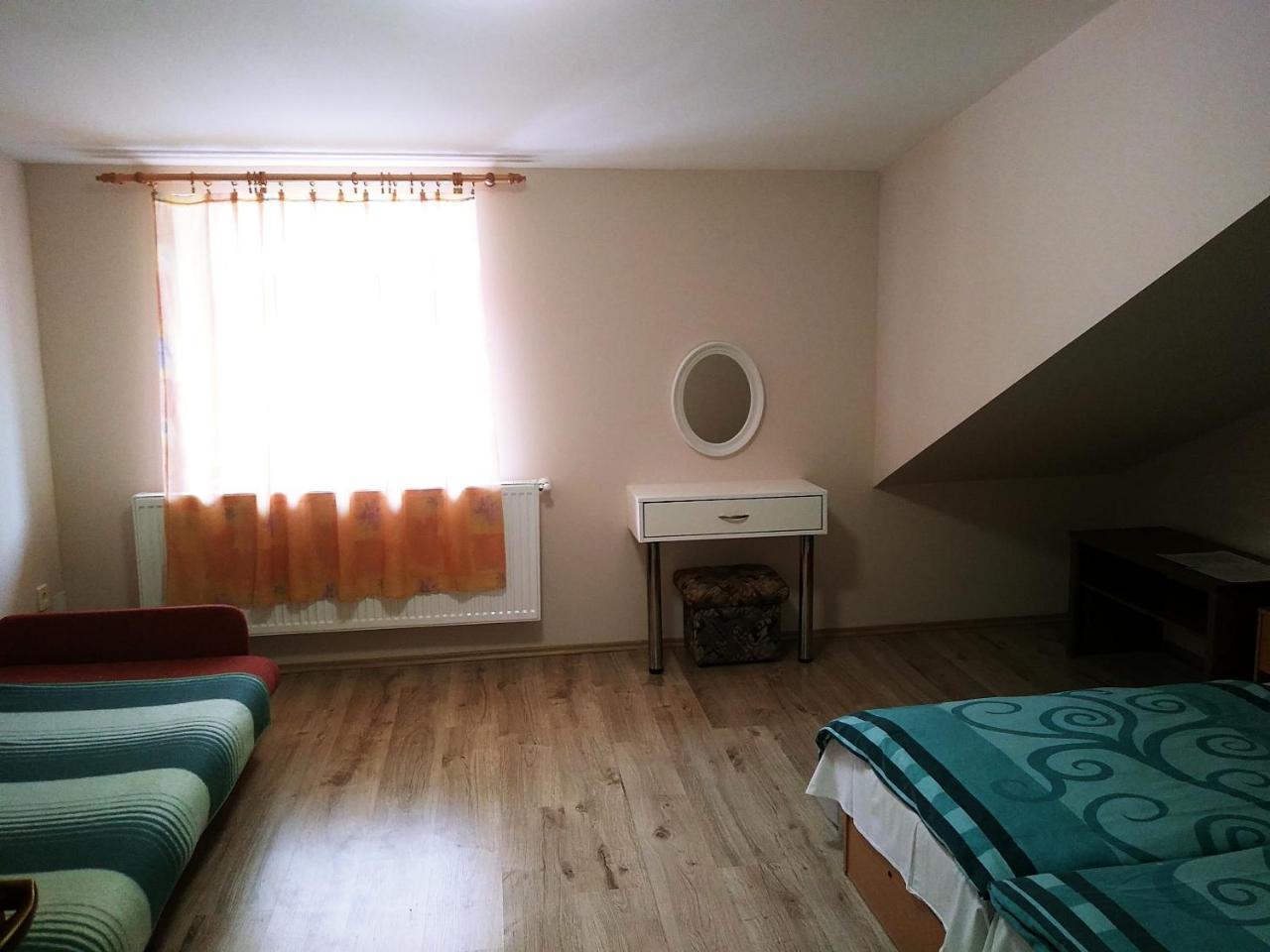 Platan Apartmanhaz Apartament Miszkolc Zewnętrze zdjęcie